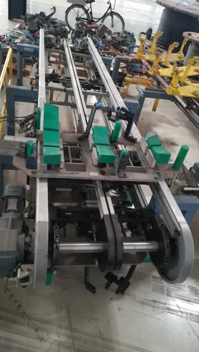 Klimatická komora, laserová jednotka, akumulacní dopravník atd. -3